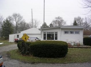 3090 S Ritter Dr, Pleasant Lake, IN 46779