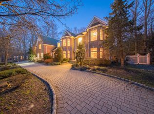 292 Haven Rd, Franklin Lakes, NJ 07417