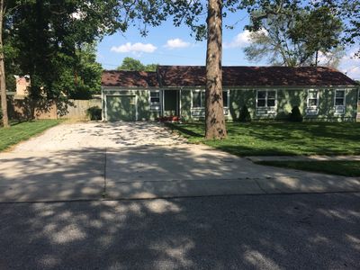 8645 Floyd St, Overland Park, KS, 66212