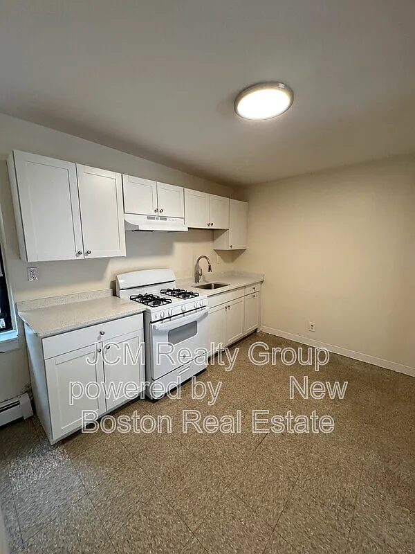 11 Victory Rd — Photo 2