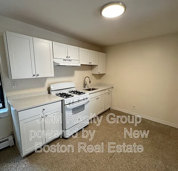 11 Victory Rd — Photo 1