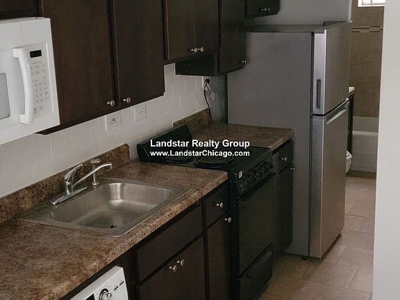 5th image of 1735 W Bryn Mawr Ave APT 3