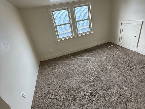 3rd image of 138 Poultney Ave Floor 2