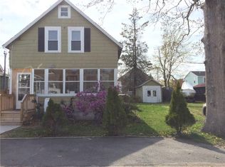 1099 Bullocks Point Ave, Riverside, RI 02915