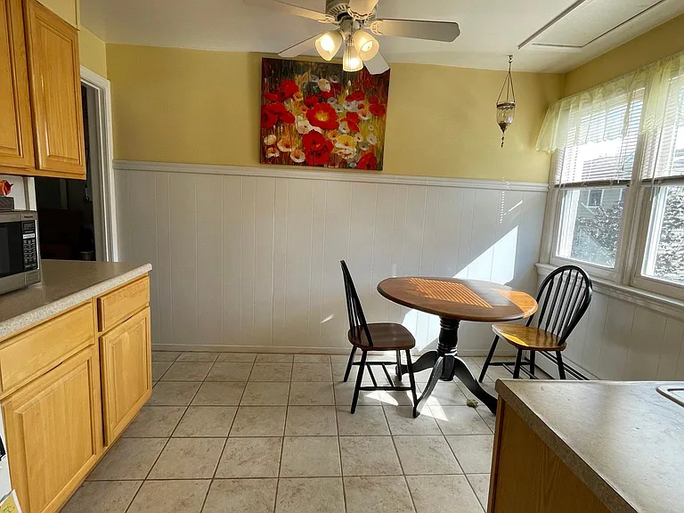 Eat In Kitchen