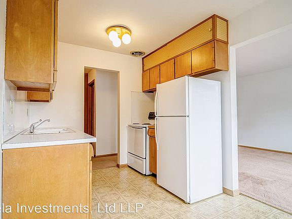 3rd image of 3436 Lyndale Ave S APT 303