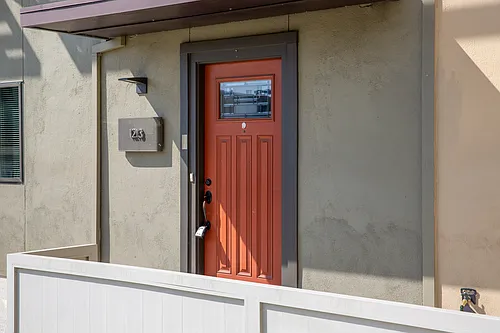 1213 Admiralty Ln Photo 1