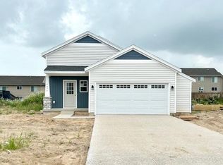 4672 Wren Dr, Caledonia, MI