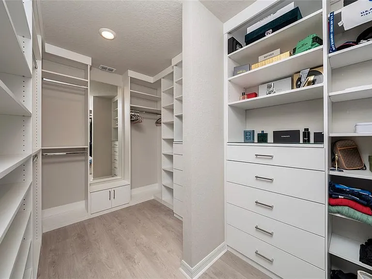 445 Silverbell Trl — Photo 23