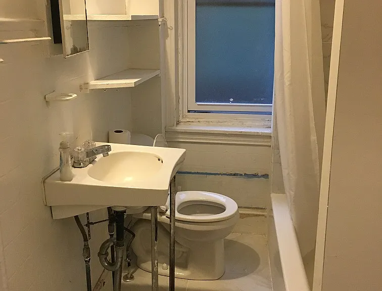 407 S 43rd St #3 — Photo 4