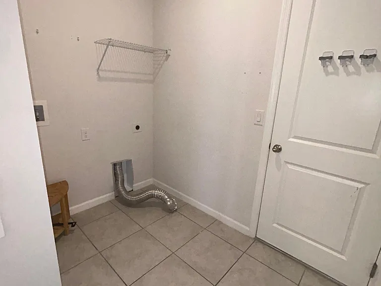 228 Hillcrest Dr — Photo 6