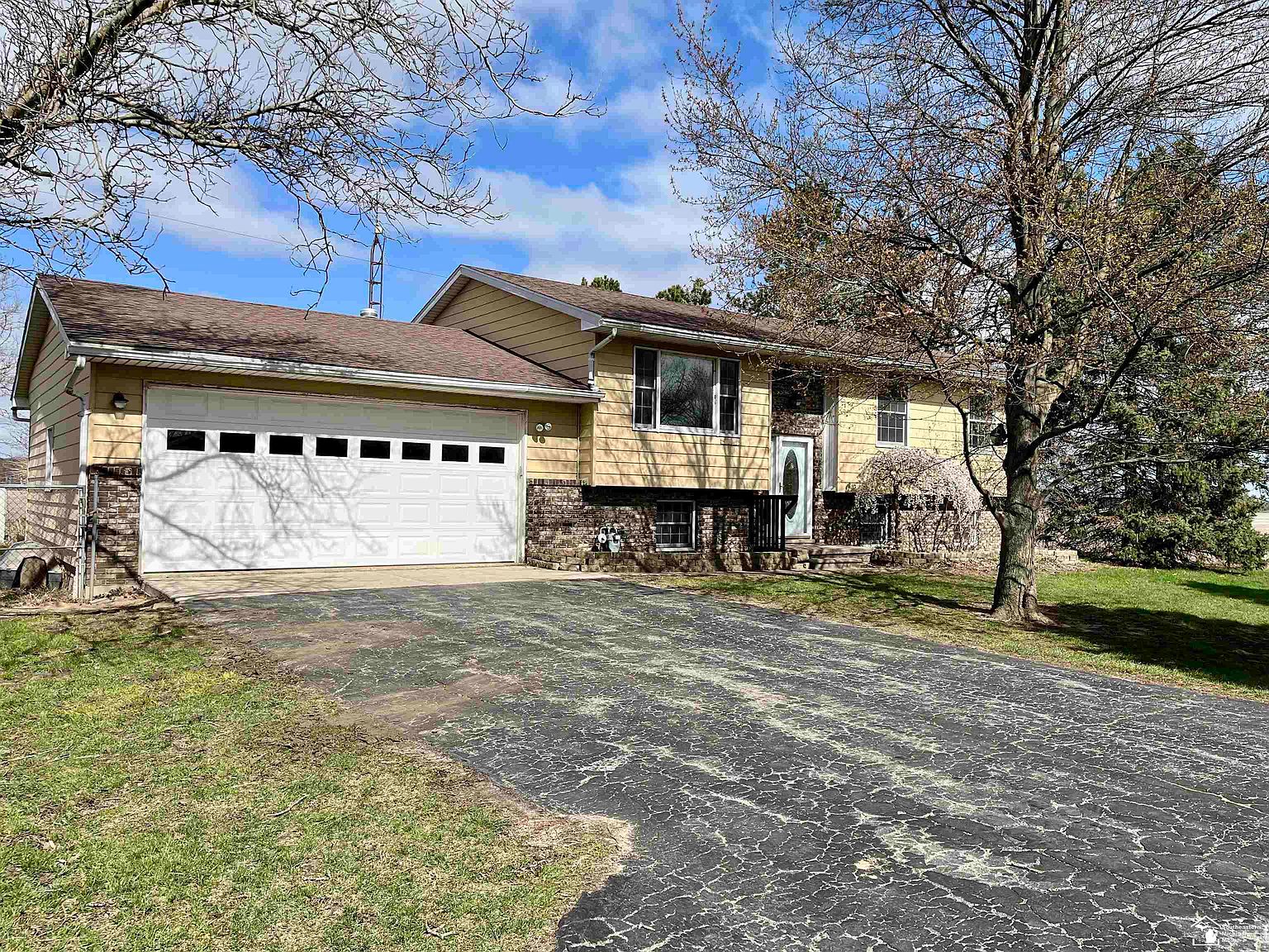 2277 Sheick Rd, Monroe, MI 48162 | Zillow