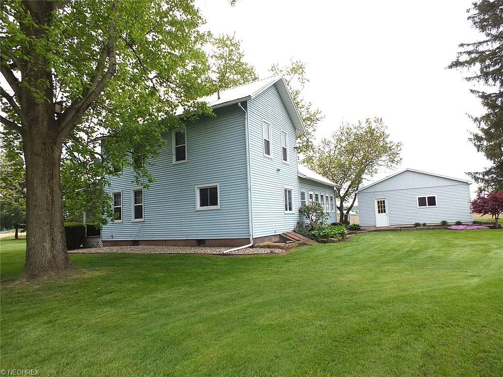 6405 State Route 250 NW photo 1