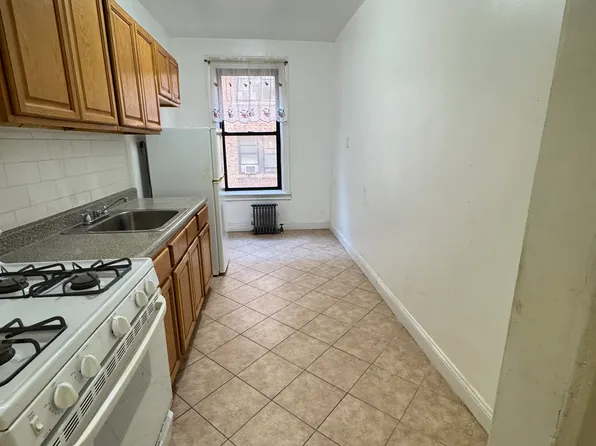 3100 Brighton 3rd Street image 7 of 21