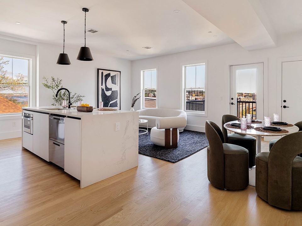 1st image of 32 Condor St #6A