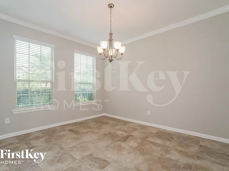 6730 Trinity Trail Ln — Photo 3