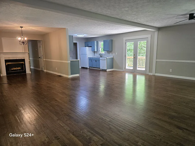 800 Sutton Mill Rd — Photo 3