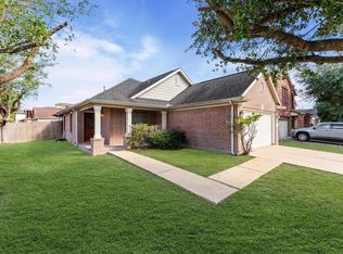 18310 Walden Gate Ln, Cypress, TX 77433