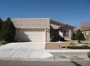 7635 Calle Comodo NE, Albuquerque, NM 87113