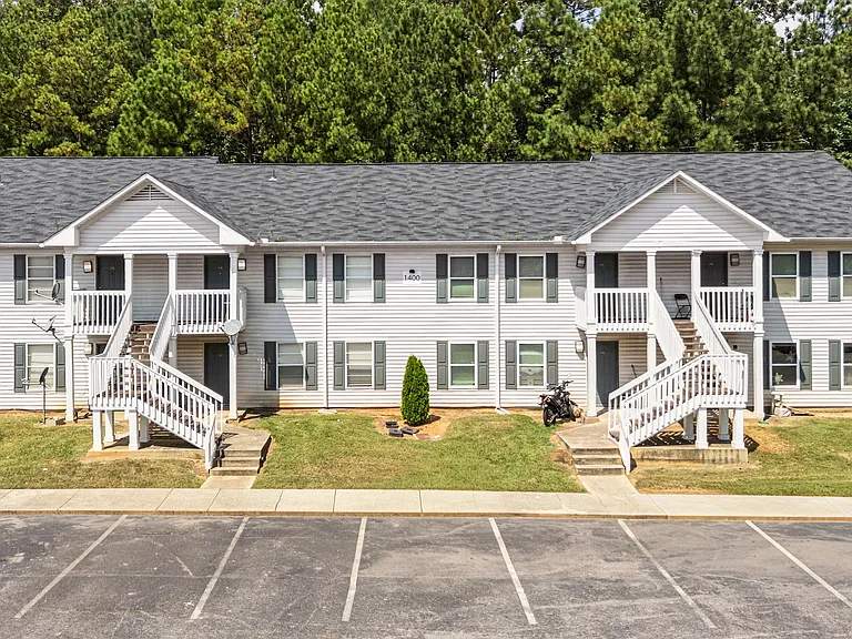 Bessemer Place Apartments — Photo 8