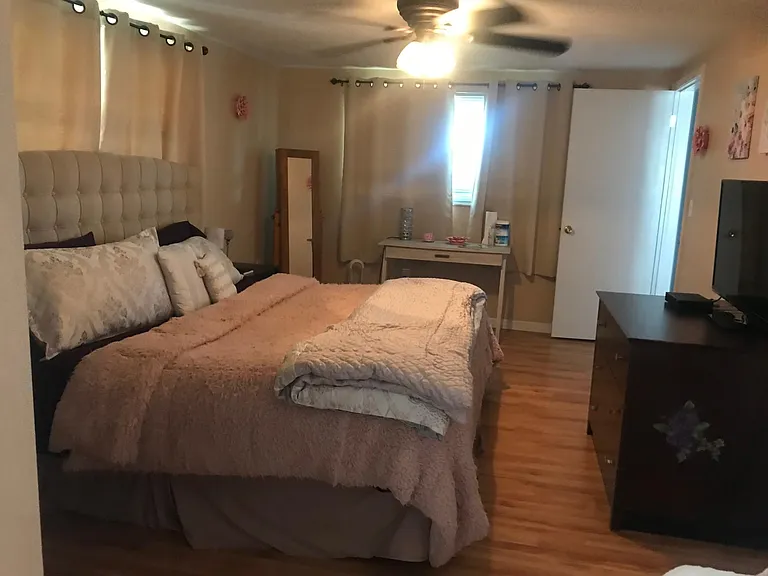 3148 Rock Valley Dr — Photo 2