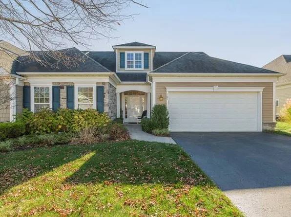 161 Jonathan Ln, Westhampton, NY 11977