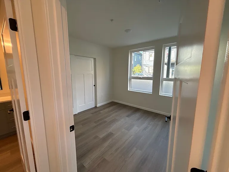 401 UNION — Photo 145