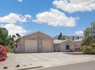 3240 Mountain Walk Dr, El Paso, TX 79904