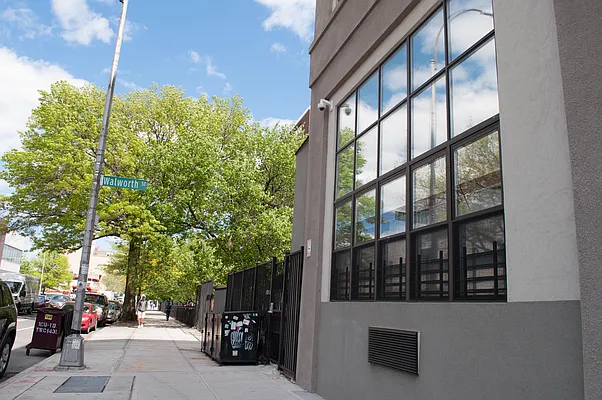 Rented by City Vista Inc | media 42