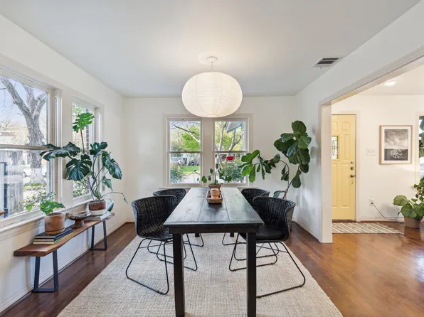 2732 Catherine St, Dallas, TX 75211