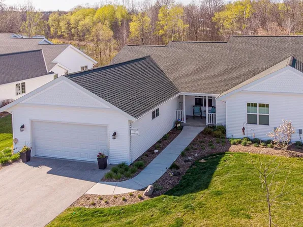 615 Otto LANE, Elkhart Lake, WI 53020