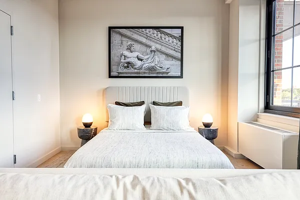 Rented by Sky View Parc Sales LLC | media 20