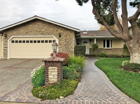 273 Blossom Valley Dr, Los Gatos, CA 95032