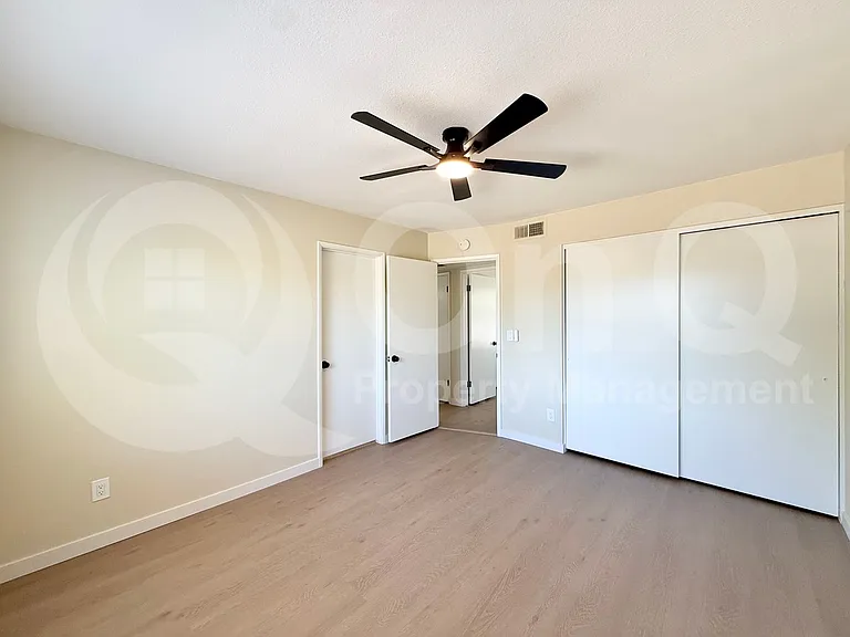2465 E John Cabot Rd — Photo 9