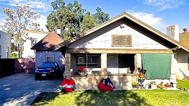 1st image of 609 W Graham Ave