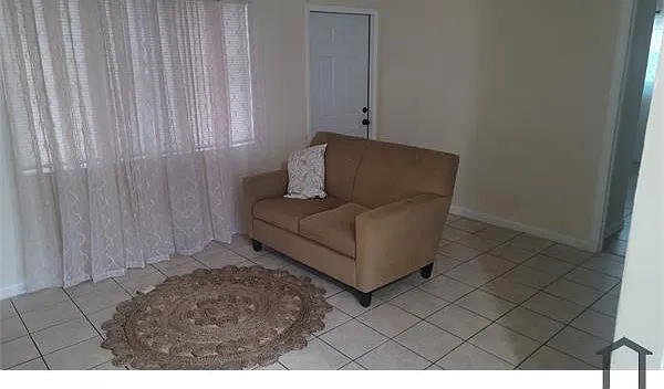 1860 N Seacrest Blvd #B — Photo 6