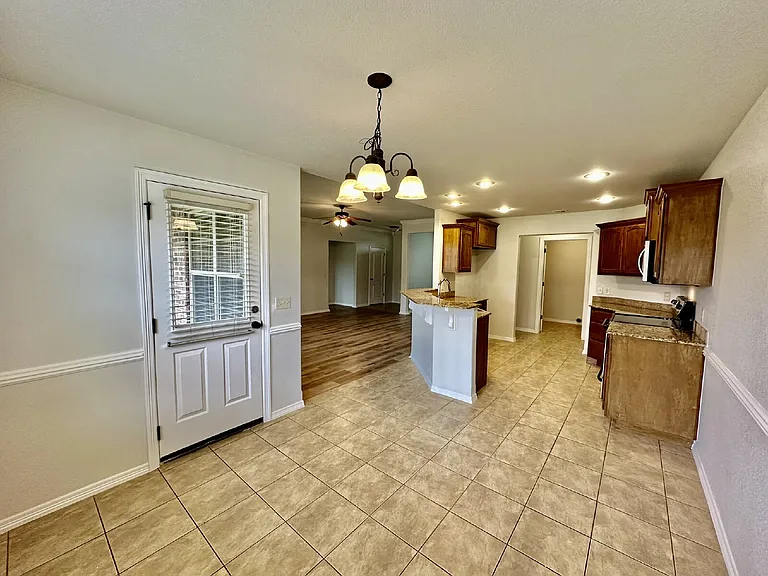 441 Sorrento Dr — Photo 17