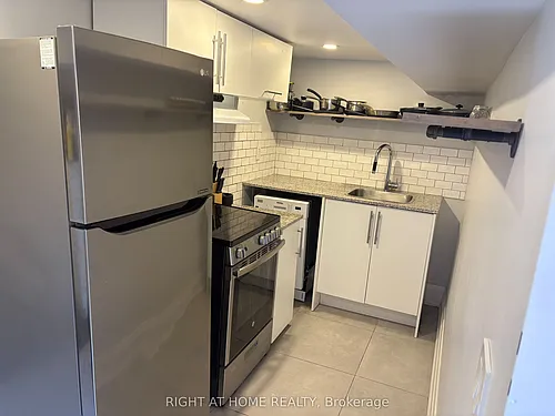 39 Amherst Ave #LOWER Photo 1 39 Amherst Ave #LOWER Photo 1
