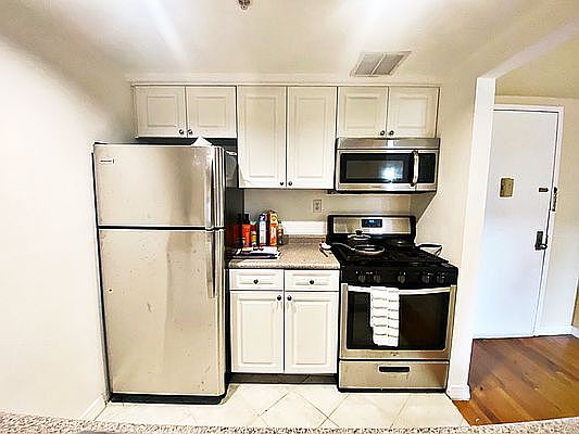 2nd image of 6902 Narrows Ave #1T