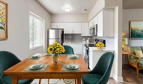 Soto Apartments Photo 1