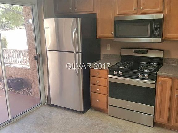 3rd image of 2701 Sungold Dr