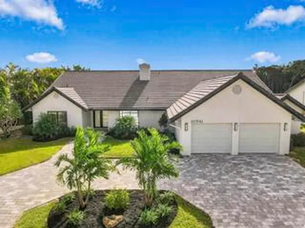 10941 BOCA WOODS Lane, Boca Raton, FL 33428