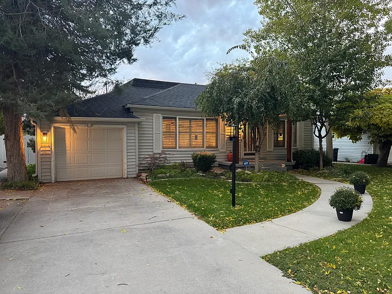 2206 S 1900 E — Photo 10
