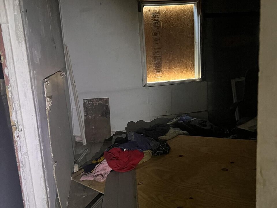 2nd image of 221 Norfolk Ave