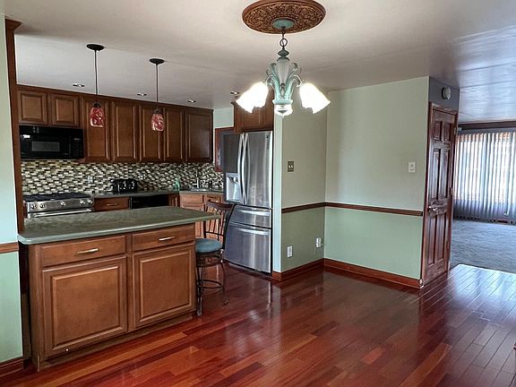 4th image of 3747 Westhampton Dr