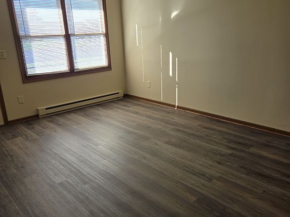4th image of 675 Mumford Dr #A