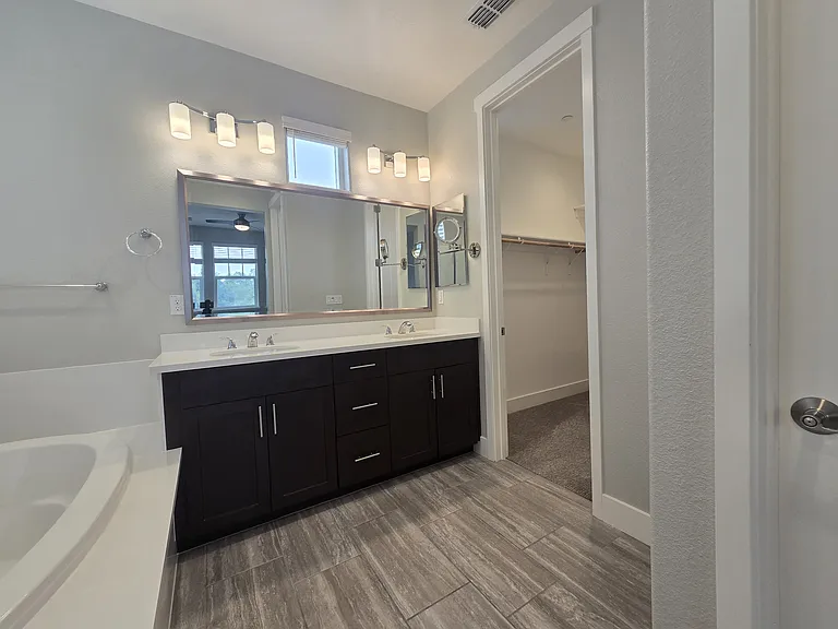 1429 Brody Bird Ln — Photo 20