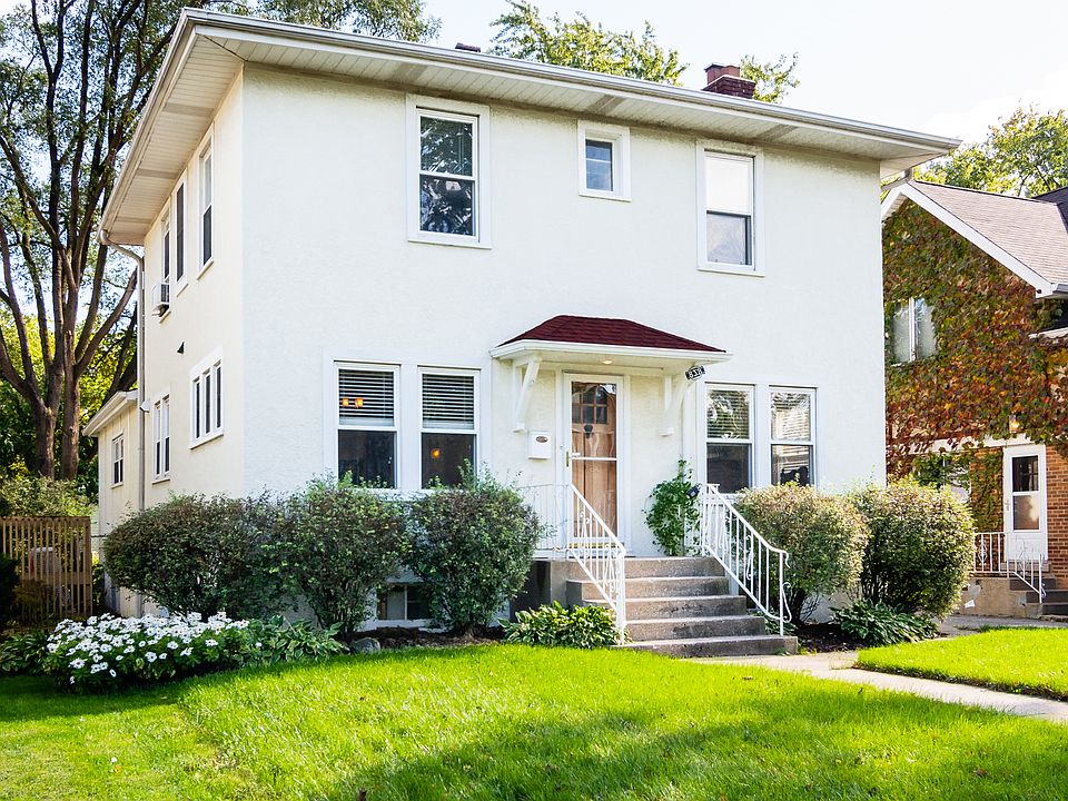 1st image of 838 Woodbine Ave