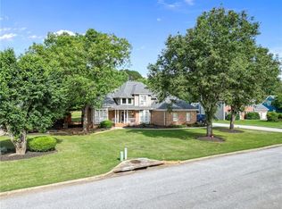 656 Clubland Cir SE, Conyers, GA 30094