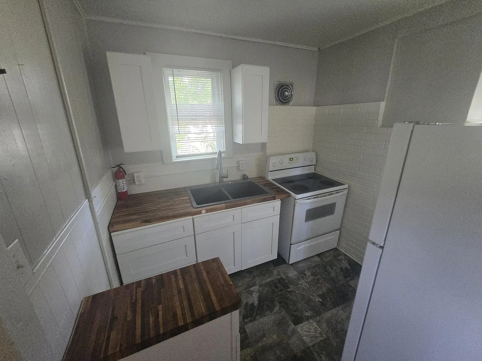 1 bed, 1.0 bath, 850 sqft, $850 — Photo 2